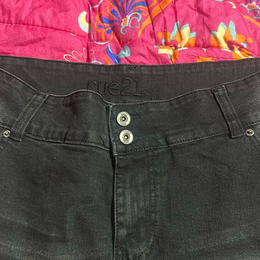 Women’s plus size rue 21 skirt
